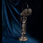 Argenti 17 Telearte argenti antichi - Lucerna in argento, Roma tra il primo e il secondo quarto del XIX secolo Con figura femminile centrale e ventola a farfalla. Argenteria romana, produzione di Angelo Giannotti